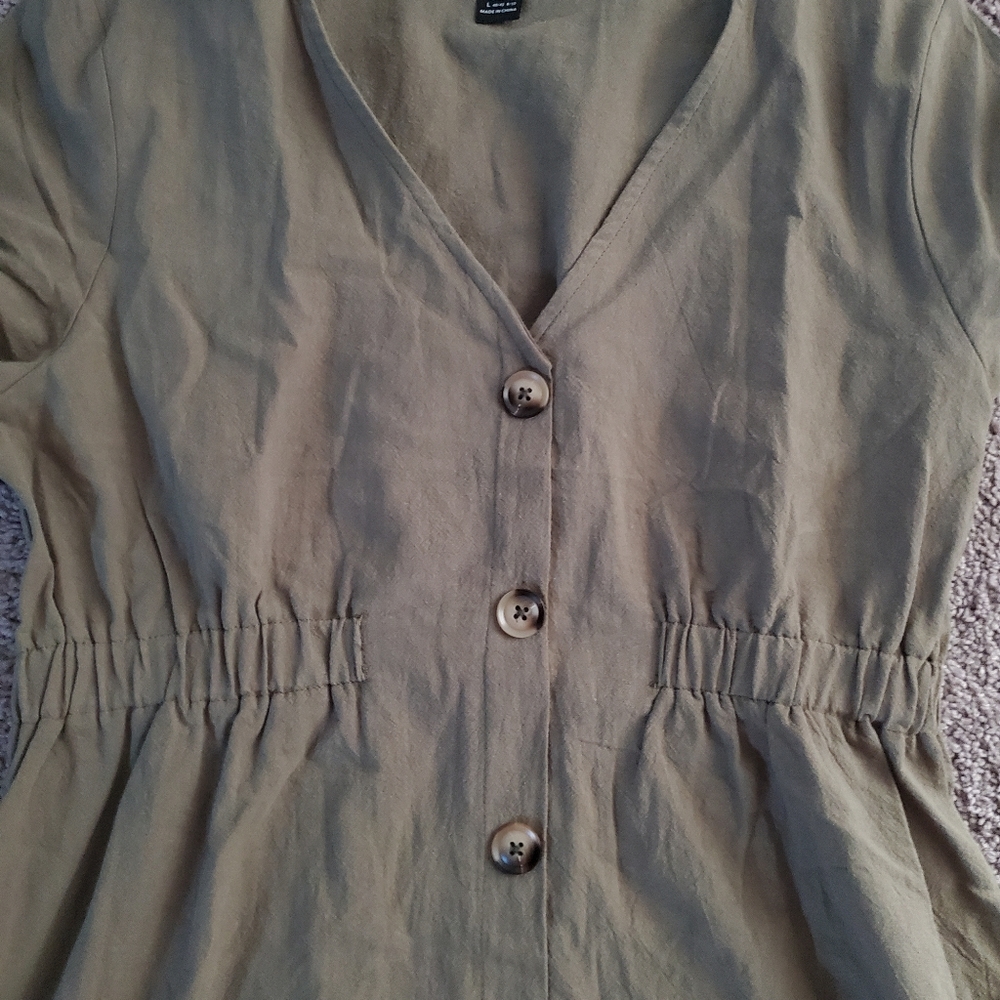 Dress - Picture 2 of 2